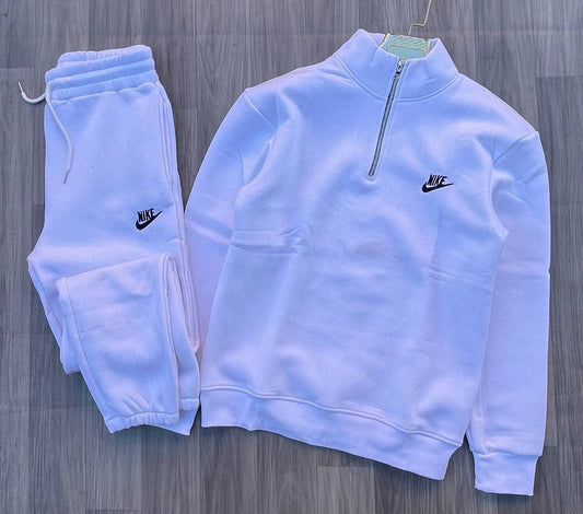 Ensemble nike